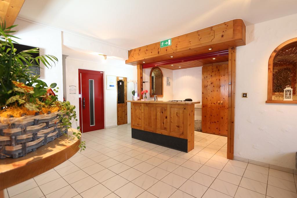 Hotel Alpina Grächen Room photo